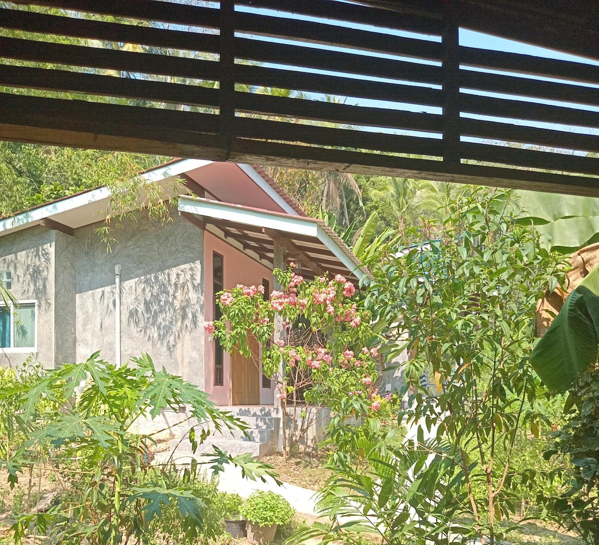 Chom Suan Farmstay Ko Kut Esterno foto